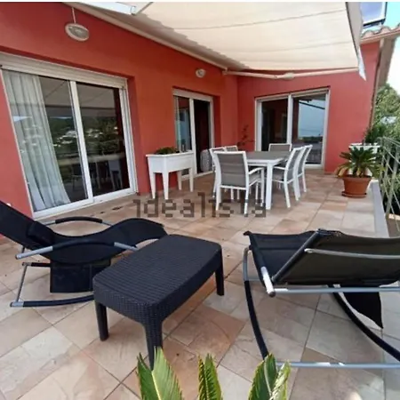 Con Desayuno Bed and Breakfast Vall-Llobrega